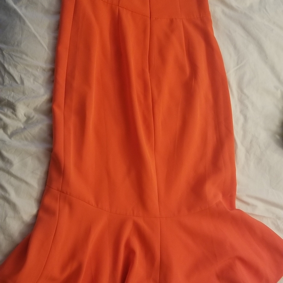 Dress - Picture 4 of 4